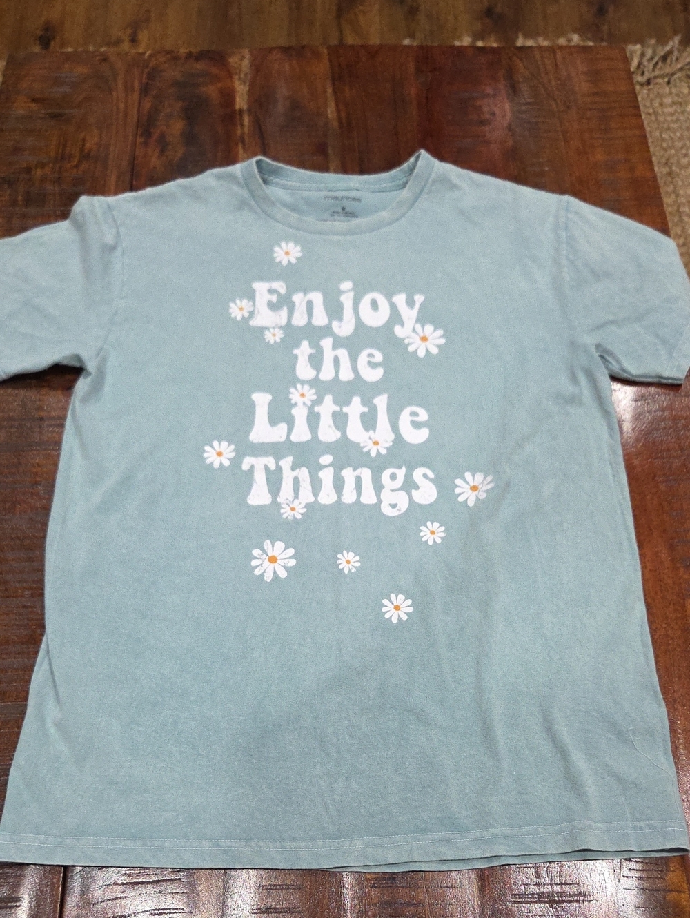 Maurices T-shirt Size Medium
